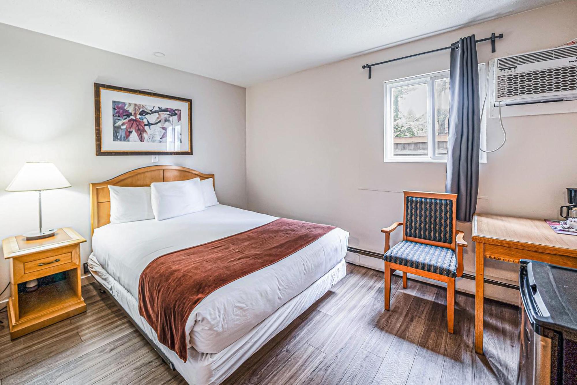 Bluebird Motel Нанаймо Экстерьер фото