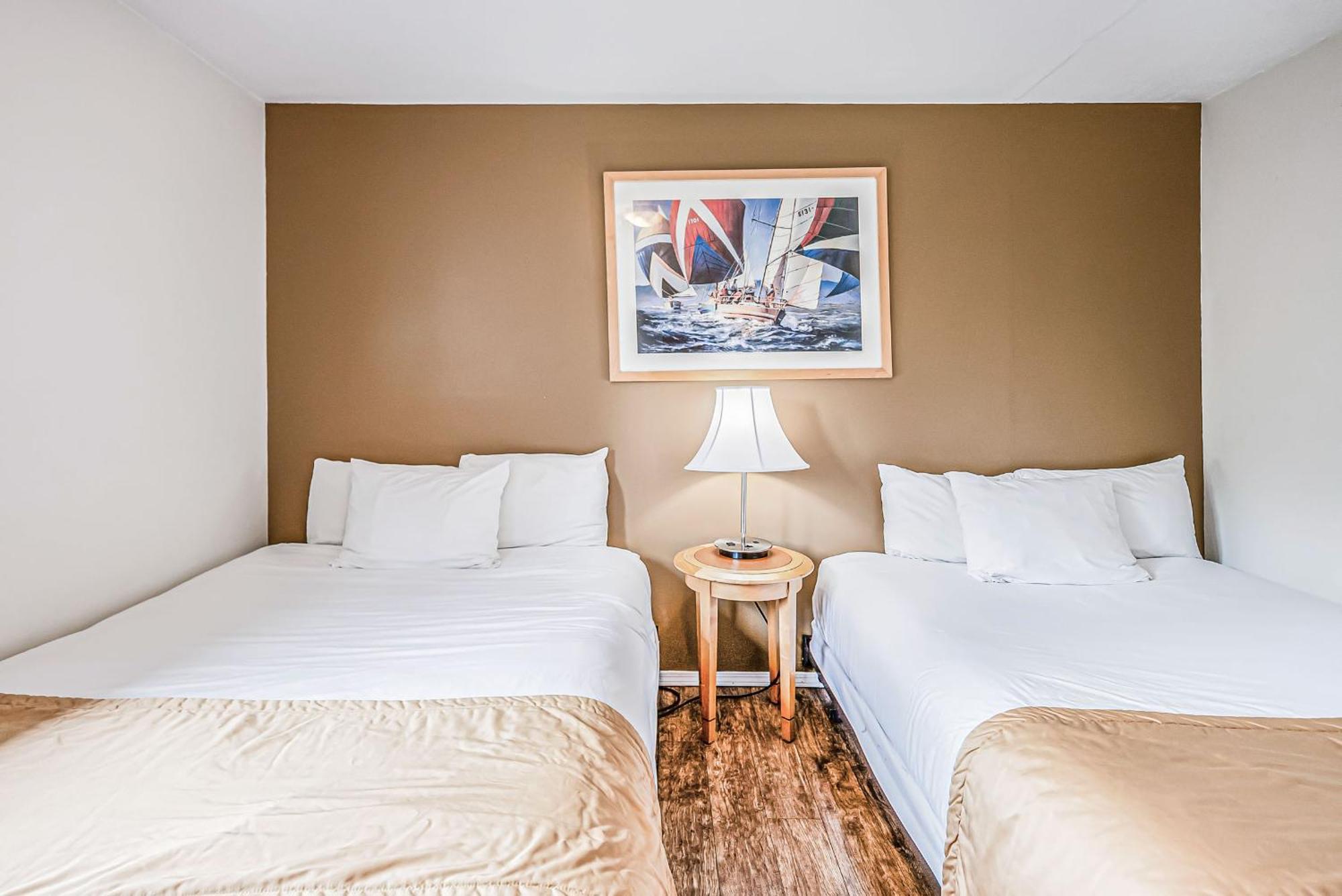 Bluebird Motel Нанаймо Экстерьер фото
