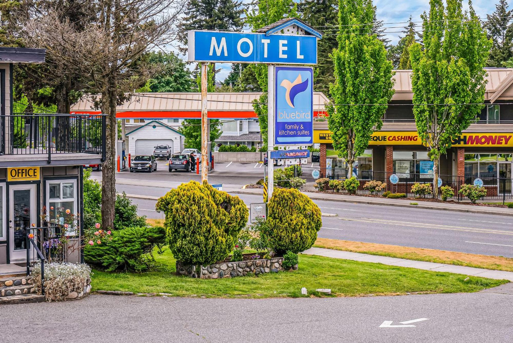 Bluebird Motel Нанаймо Экстерьер фото