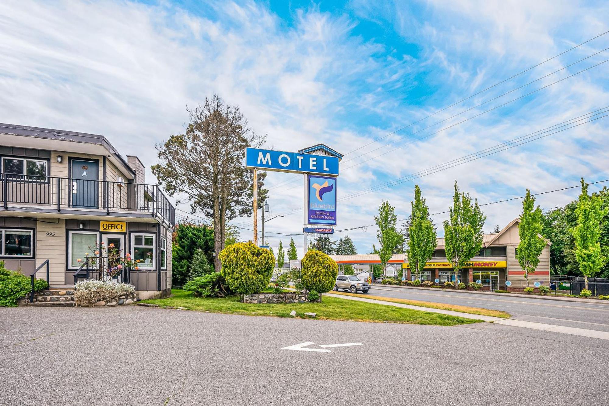 Bluebird Motel Нанаймо Экстерьер фото