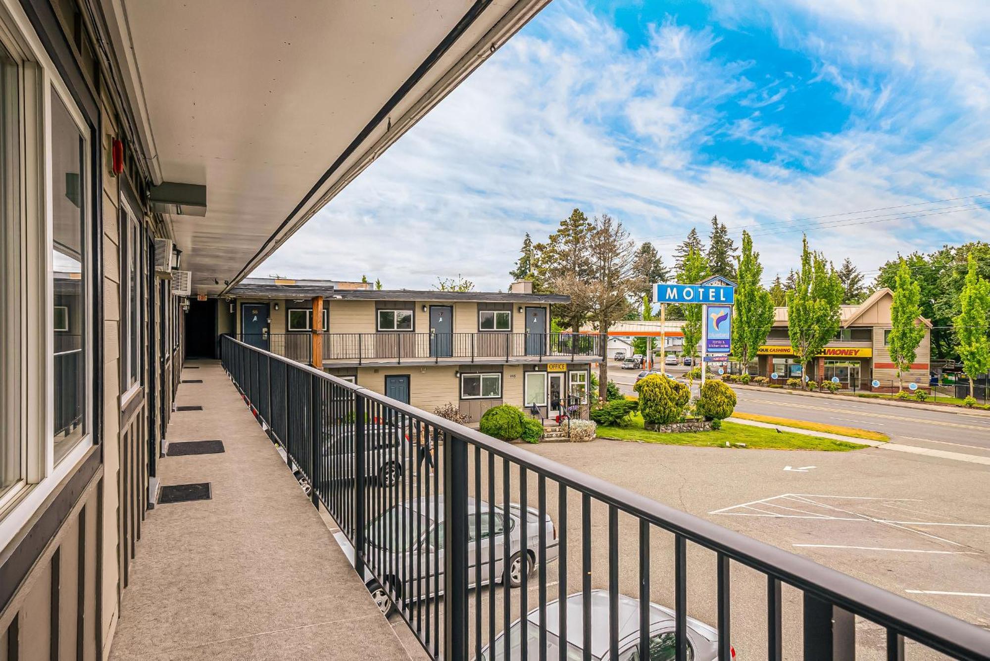 Bluebird Motel Нанаймо Экстерьер фото
